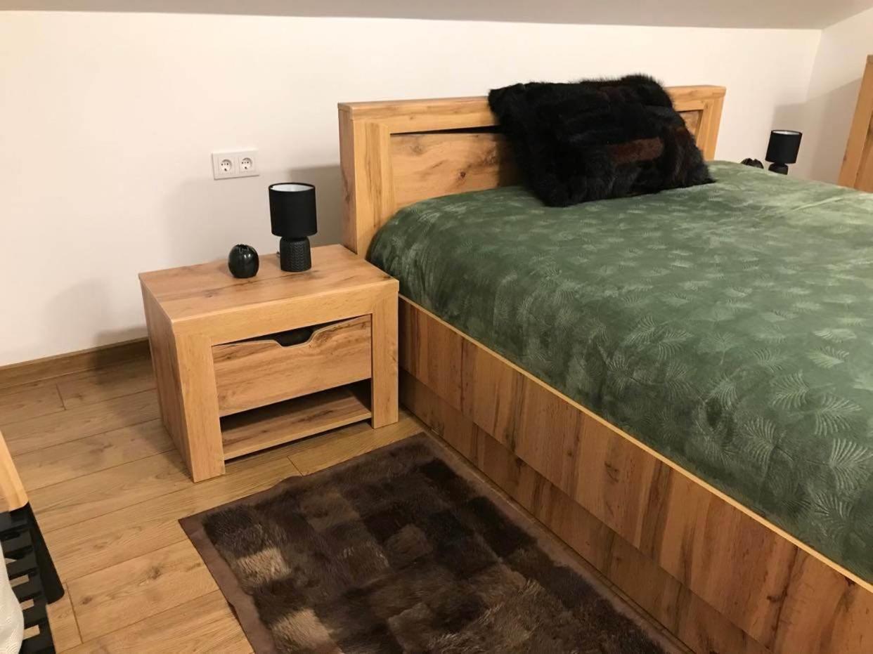 Apartamentai Muzika Шилуте Номер фото