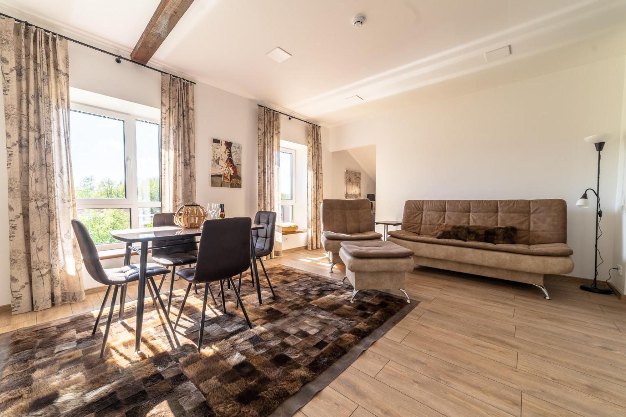 Apartamentai Muzika Шилуте Номер фото
